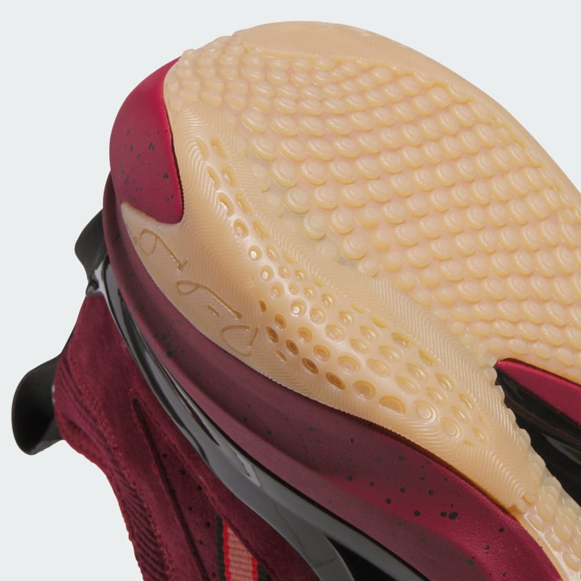 как выглядит adidas men Mahomes 2 Impact FLX Hometown Love Turf Training Shoes фото