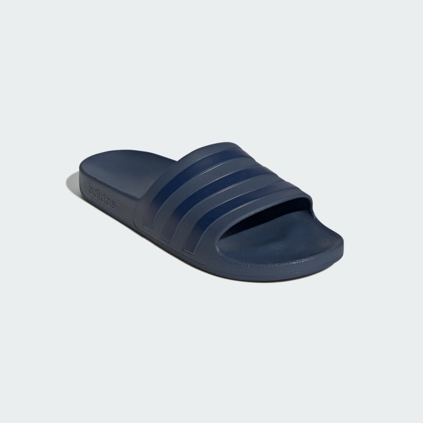 как выглядит adidas men Adilette Aqua Slides фото