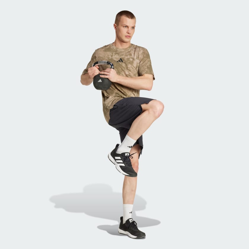 как выглядит adidas men PrimeLift Graphic Tee фото