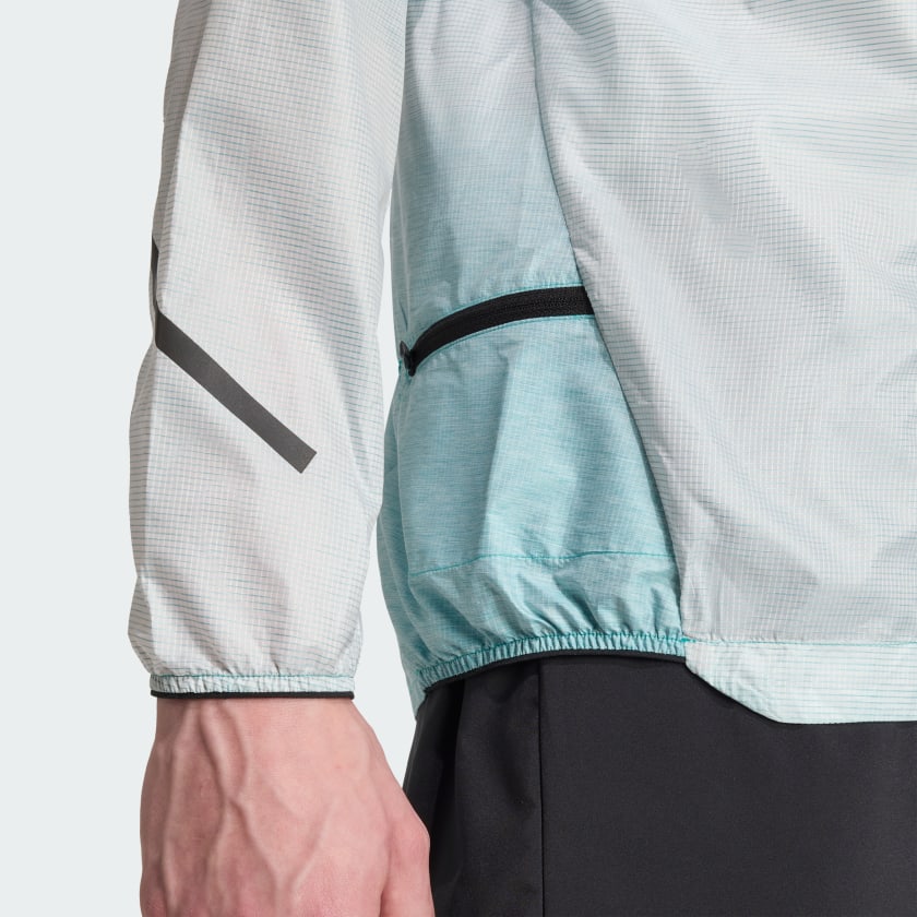 как выглядит adidas men Terrex Xperior Light Windweave Jacket фото