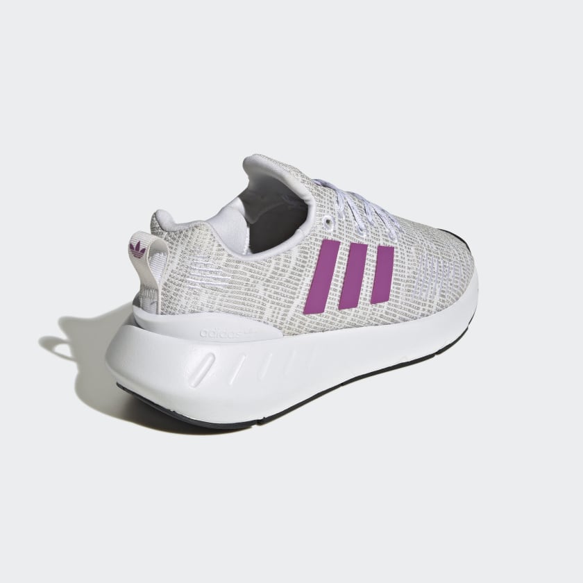 adidas Originals Swift Run 22 Shoes Kids' - Picture 62 of 81