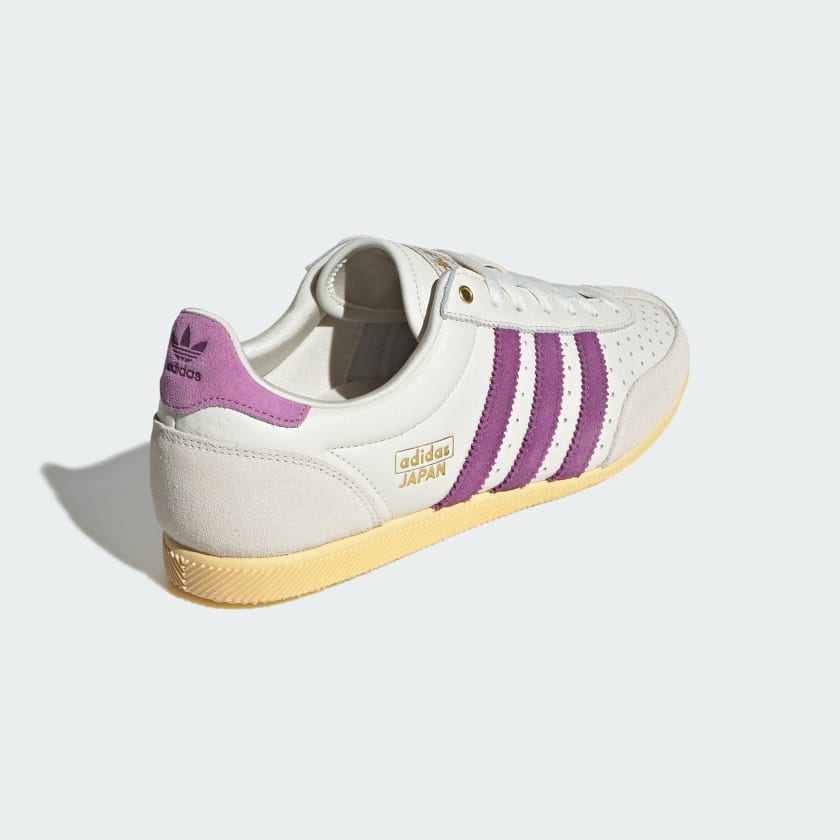 как выглядит adidas women Japan Shoes фото