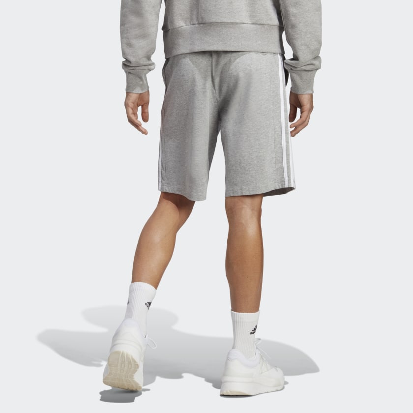 как выглядит adidas men Essentials Single Jersey 3-Stripes Shorts фото