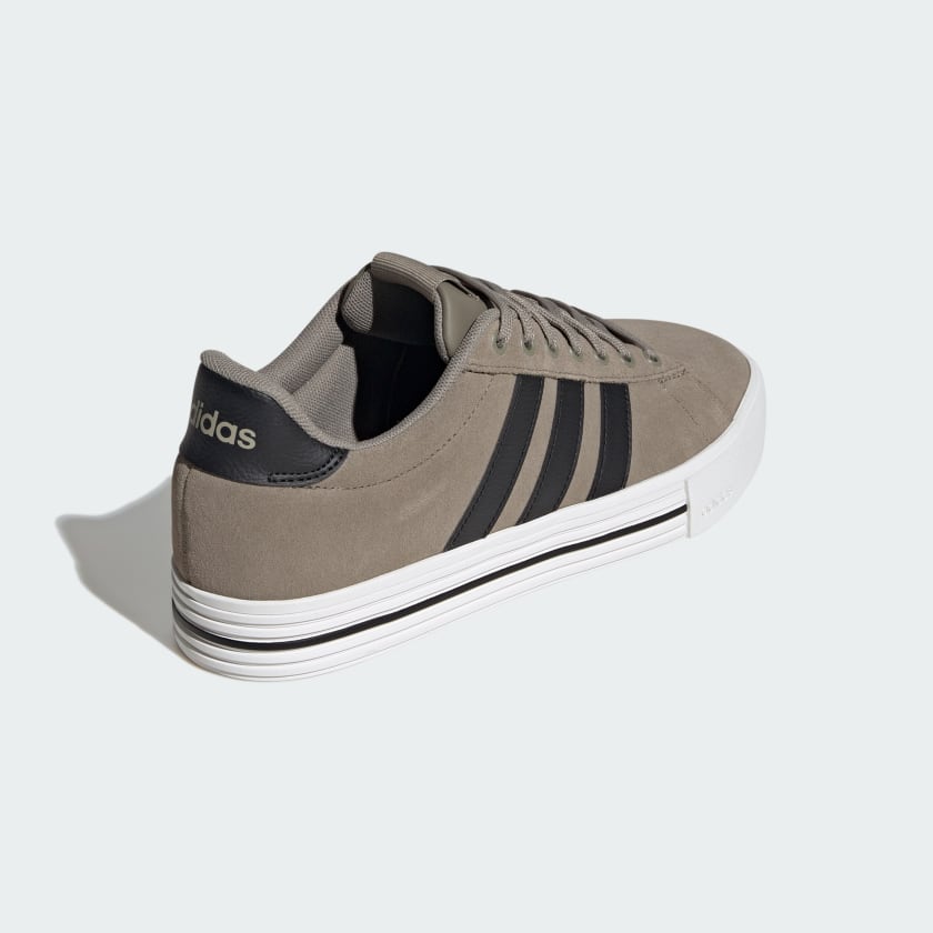 как выглядит adidas men Daily 4.0 Shoes фото