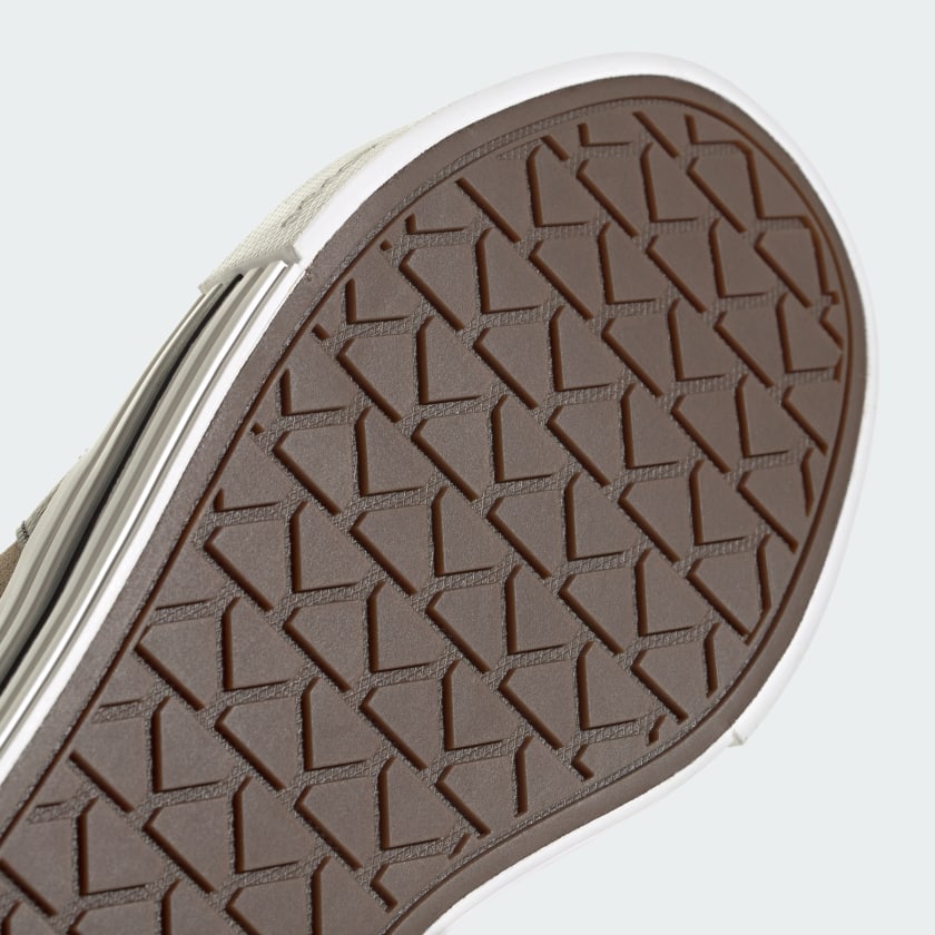 как выглядит adidas men Daily 4.0 Shoes фото