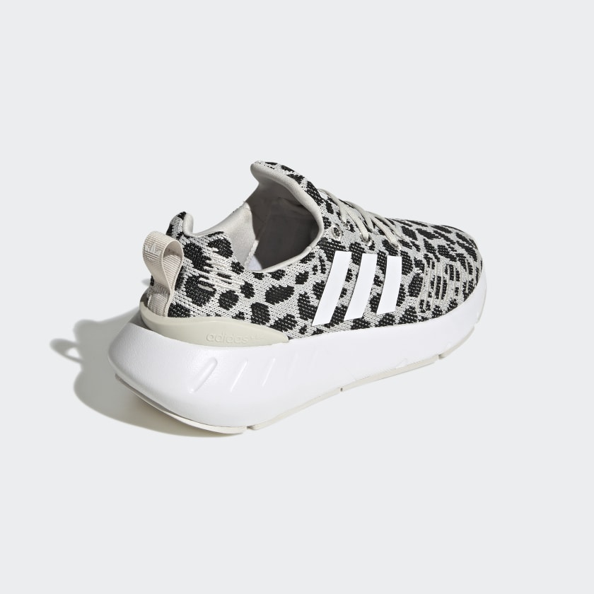 adidas Originals Swift Run 22 Shoes Kids' - Picture 71 of 81
