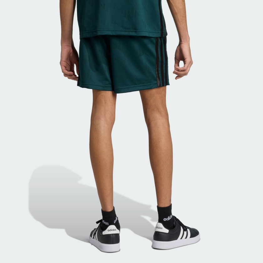 как выглядит adidas men Stadium Jacquard Short фото