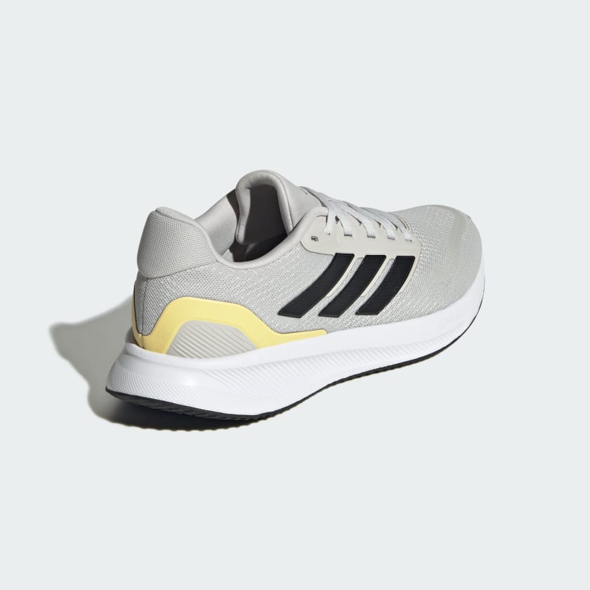 как выглядит adidas women Runfalcon 5 Running Shoes фото