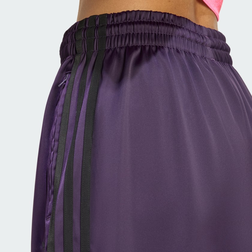 как выглядит adidas women Adicolor Satin Wide Leg Track Pants фото