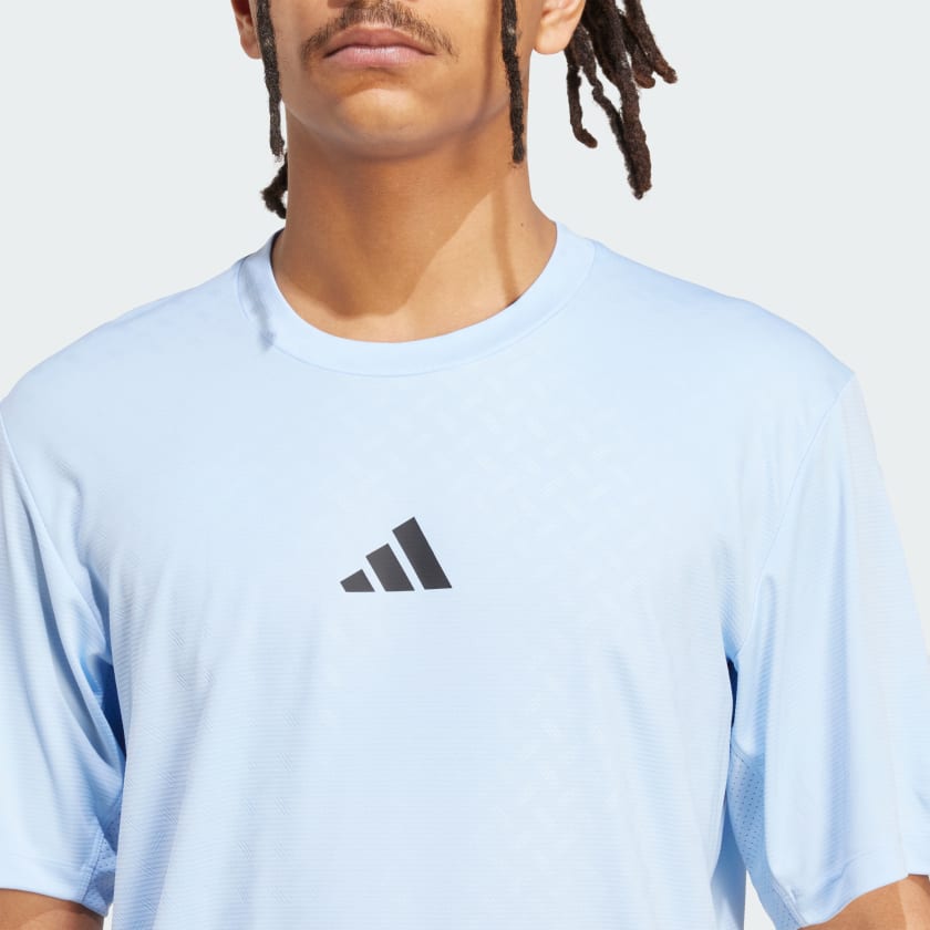 как выглядит adidas men PrimeLift 3-Stripes Tee фото