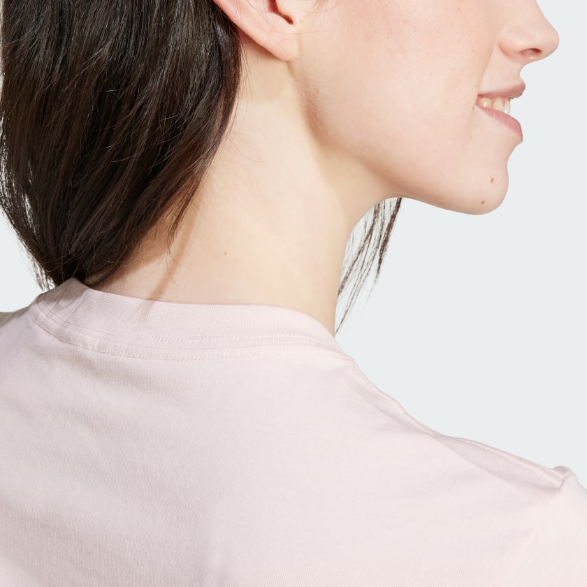 как выглядит adidas women Essentials Logo Tee фото
