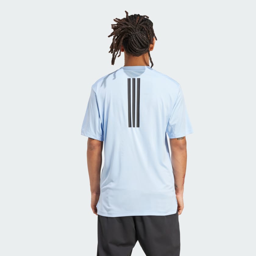 как выглядит adidas men PrimeLift 3-Stripes Tee фото