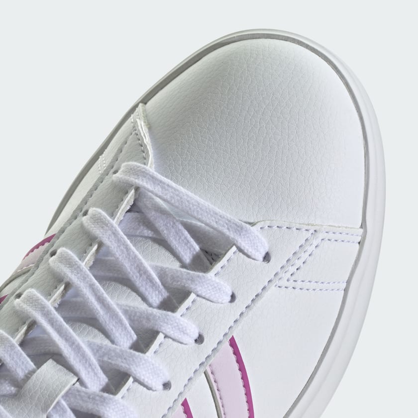 как выглядит adidas women GRAND COURT 2.0 SHOES фото