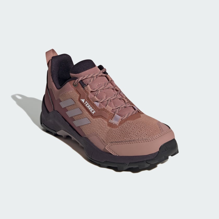 как выглядит adidas women Terrex AX4 Hiking Shoes фото