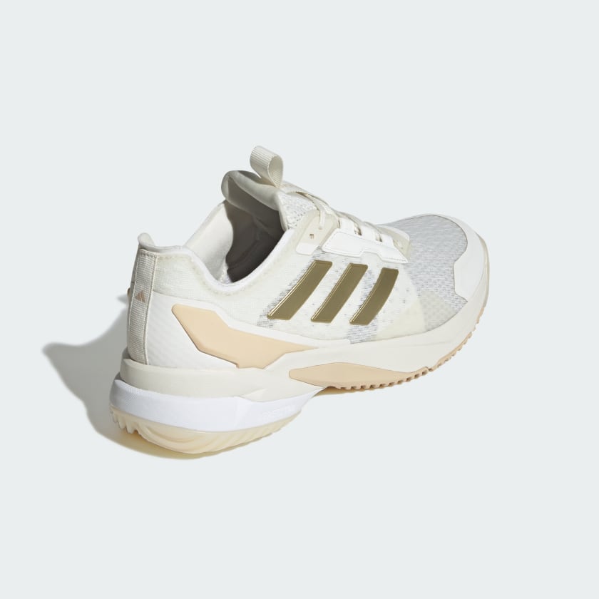 как выглядит adidas women Crazyflight 6 Indoor Shoes фото