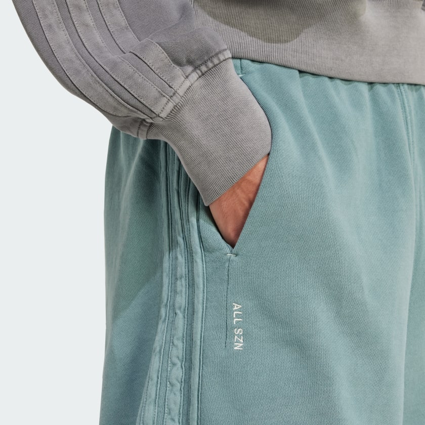 как выглядит adidas men ALL SZN French Terry Washed 8 Inch Shorts фото
