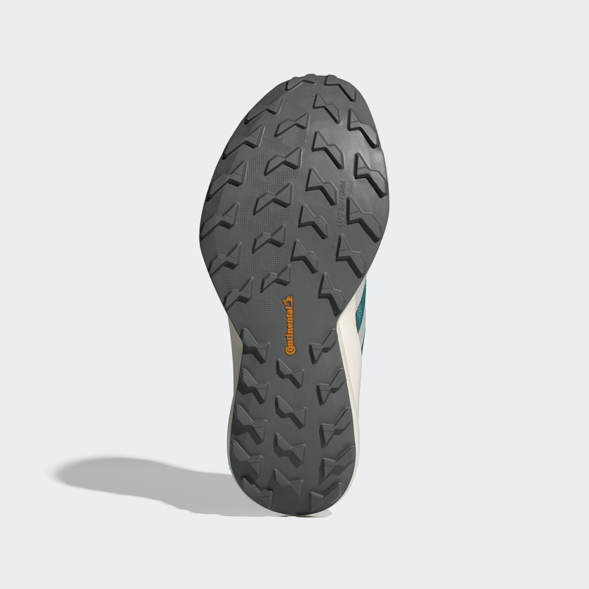 как выглядит adidas women Terrex Agravic Speed Trail Running Shoes фото