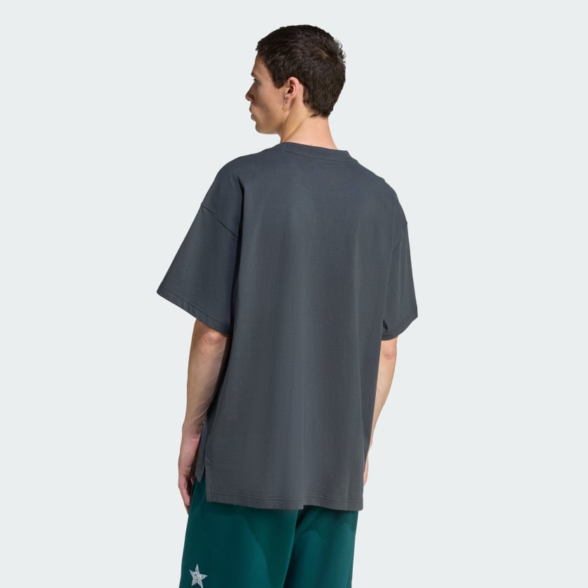 как выглядит adidas men ADIDAS ORIGINALS ALL BLACKS LOOSE GRAPHIC TEE фото