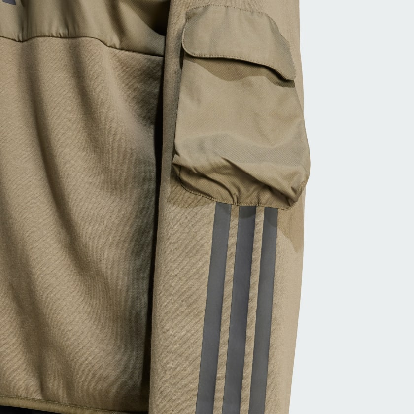 как выглядит adidas men City Tech Utility Half-Zip Sweatshirt фото