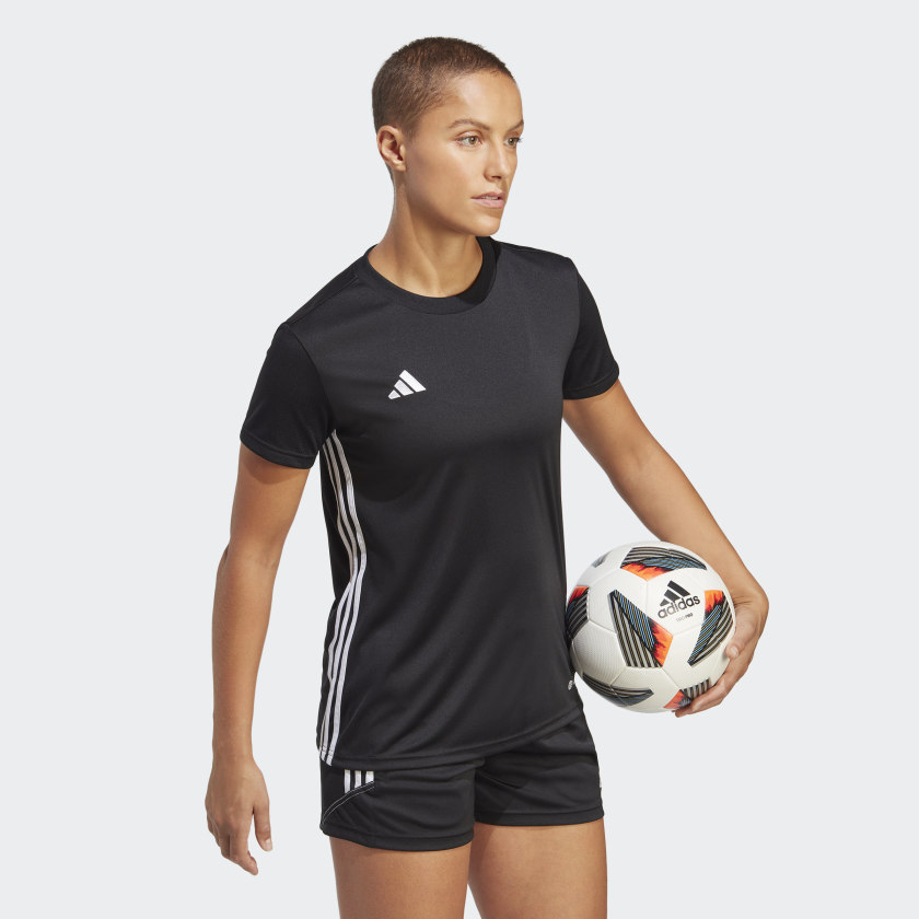 как выглядит adidas women Tabela 23 Jersey фото