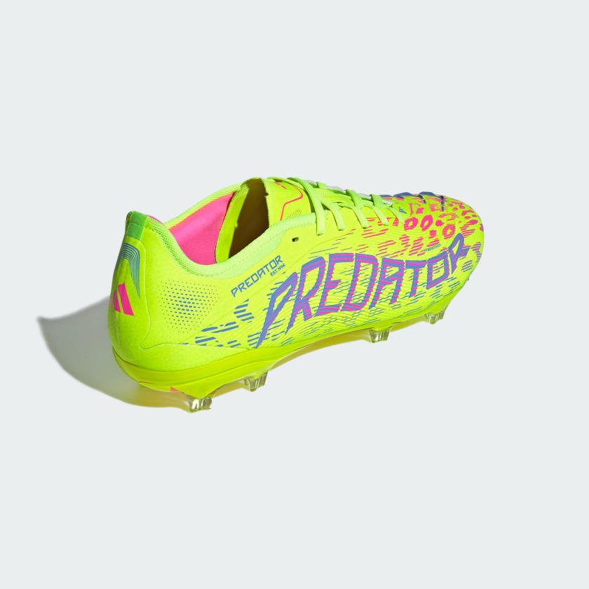 как выглядит adidas men Predator Pro Firm Ground Cleats фото