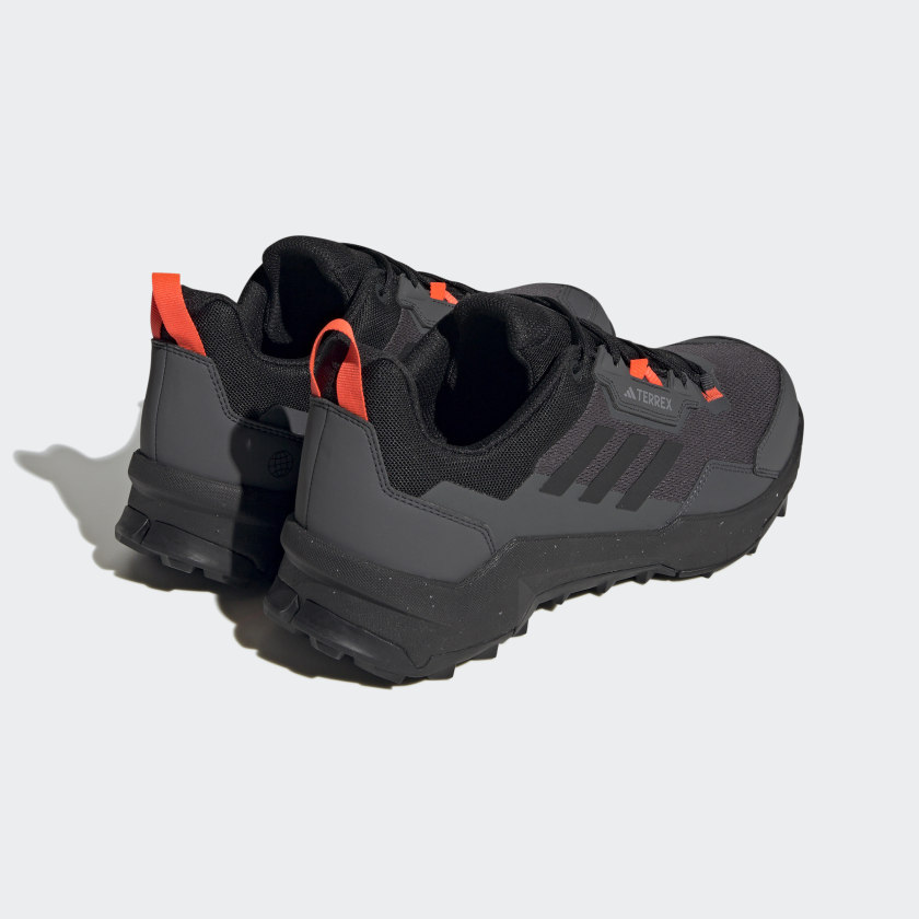 как выглядит adidas men Terrex AX4 Hiking Shoes фото