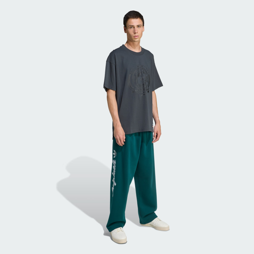 как выглядит adidas men ADIDAS ORIGINALS ALL BLACKS LOOSE GRAPHIC TEE фото