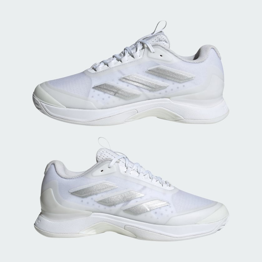 как выглядит adidas women Avacourt 2 Tennis Shoes фото