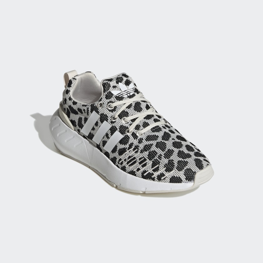 adidas Originals Swift Run 22 Shoes Kids' - Picture 70 of 81