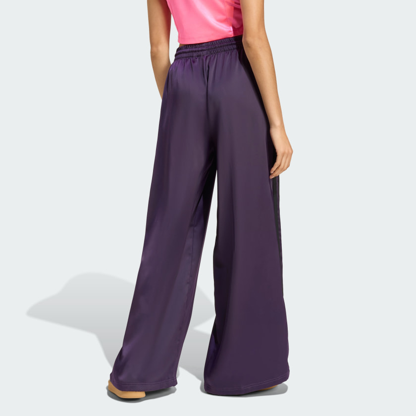как выглядит adidas women Adicolor Satin Wide Leg Track Pants фото