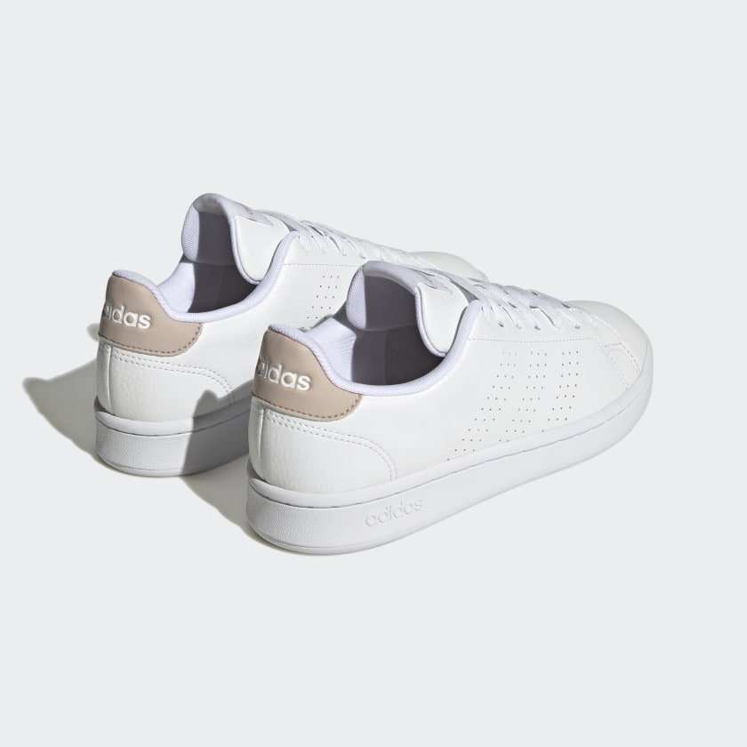 как выглядит adidas women Advantage Shoes фото