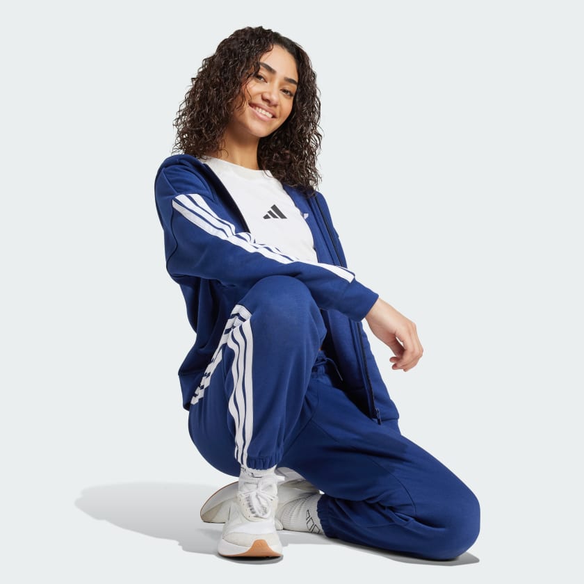 как выглядит adidas women Essentials 3-Stripes Fleece Loose-Fit Pants фото