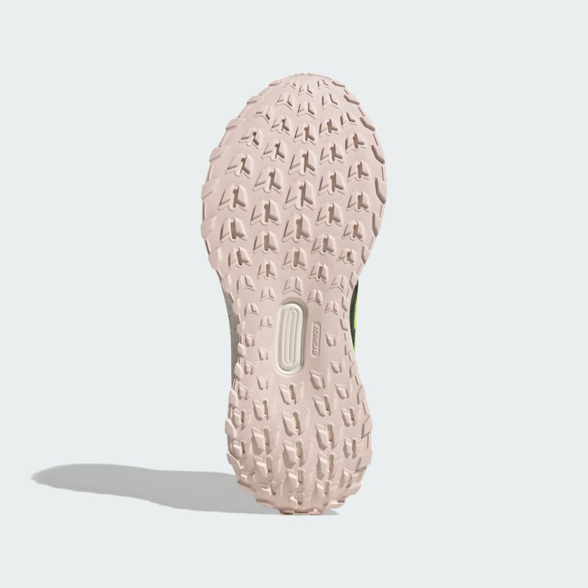 как выглядит adidas women Ultrarun 5 TR Running Shoes фото