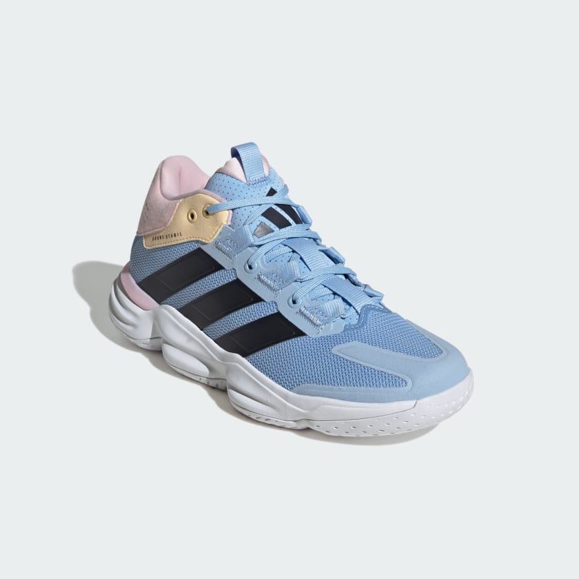как выглядит adidas women Court Stabil Indoor Shoes фото