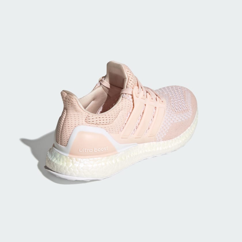 как выглядит adidas women ULTRABOOST 1.0 SHOES фото