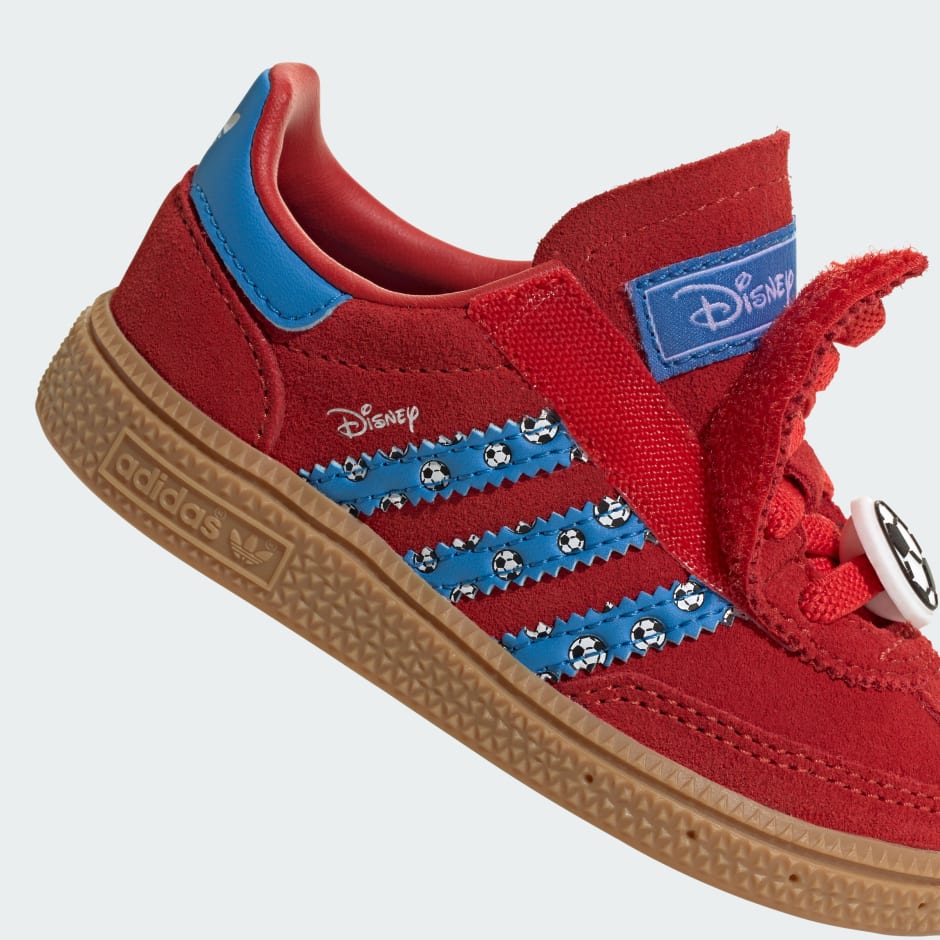 PANTOFI ADIDAS HANDBALL DISNEY SPEZIAL CU &Icirc;NCHIDERE CONFORTABILĂ ȘI ȘIRETURI ELASTICE