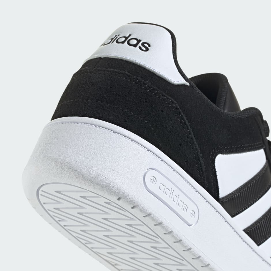 D-Pad Classic Basketball Shoes