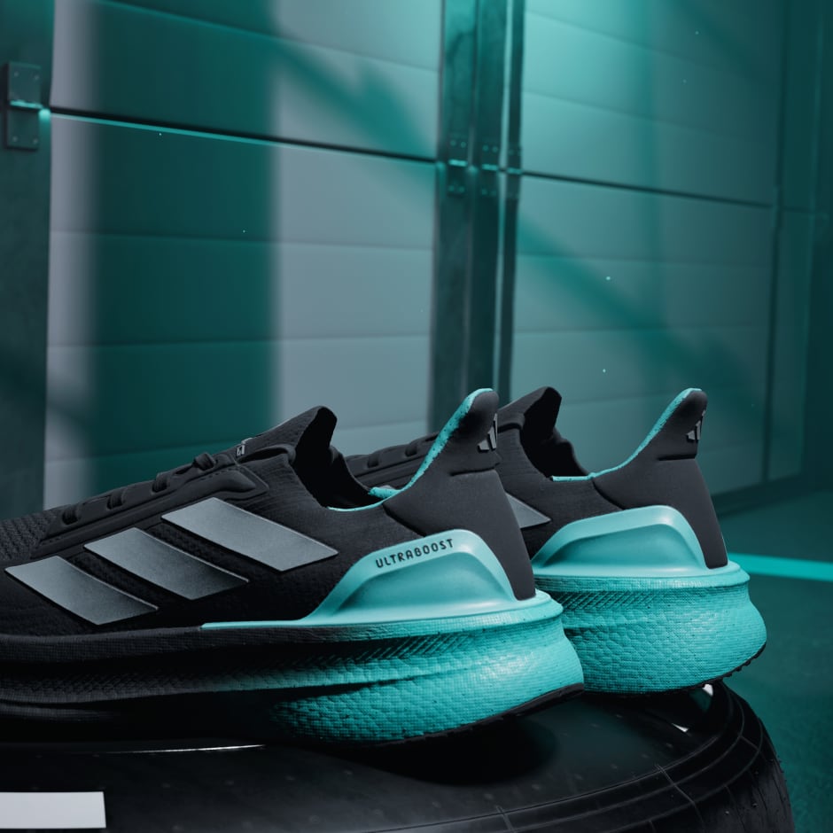ULTRABOOST 5 MERCEDES AMG PETRONAS F1 TEAM Shoes