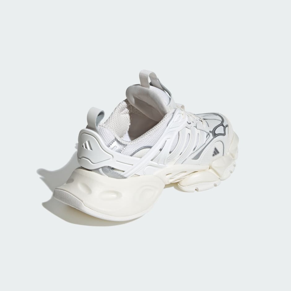XLG Runner Deluxe Shoes