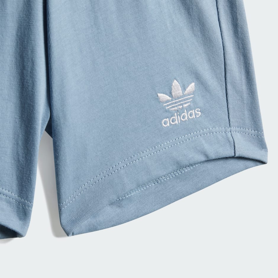 طقم شورت وتيشيرت للأطفال