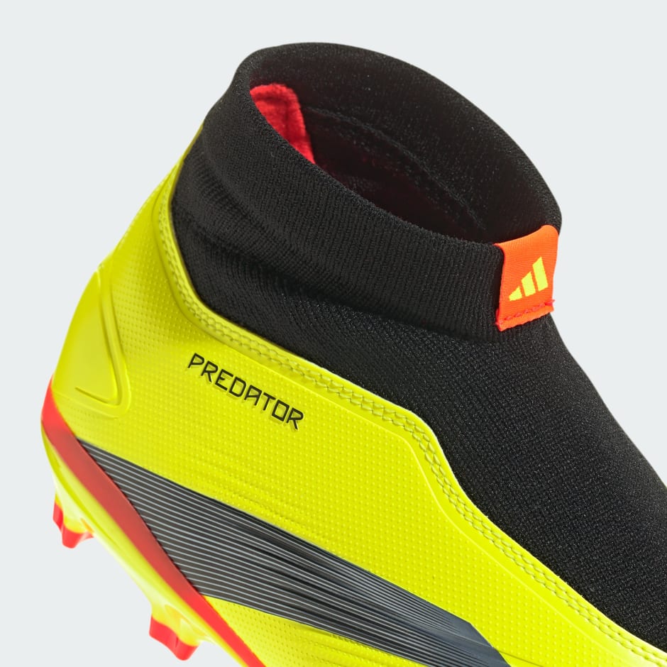 حذاء Predator League Laceless Firm Ground Football