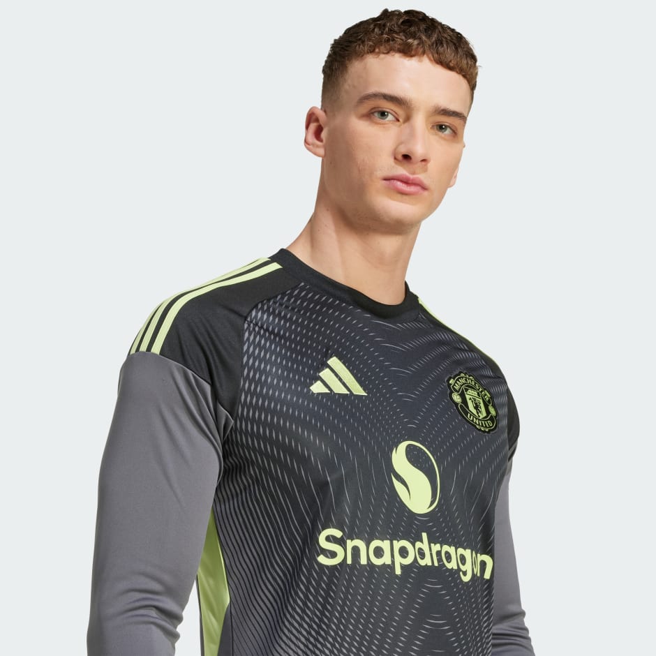 Manchester United 25/26 Long Sleeve Goalkeeper Jersey