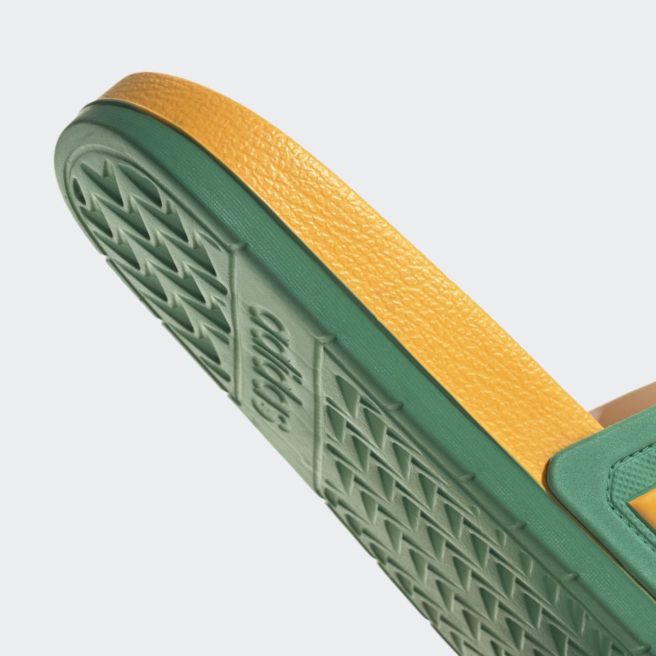 Adilette TND Slides