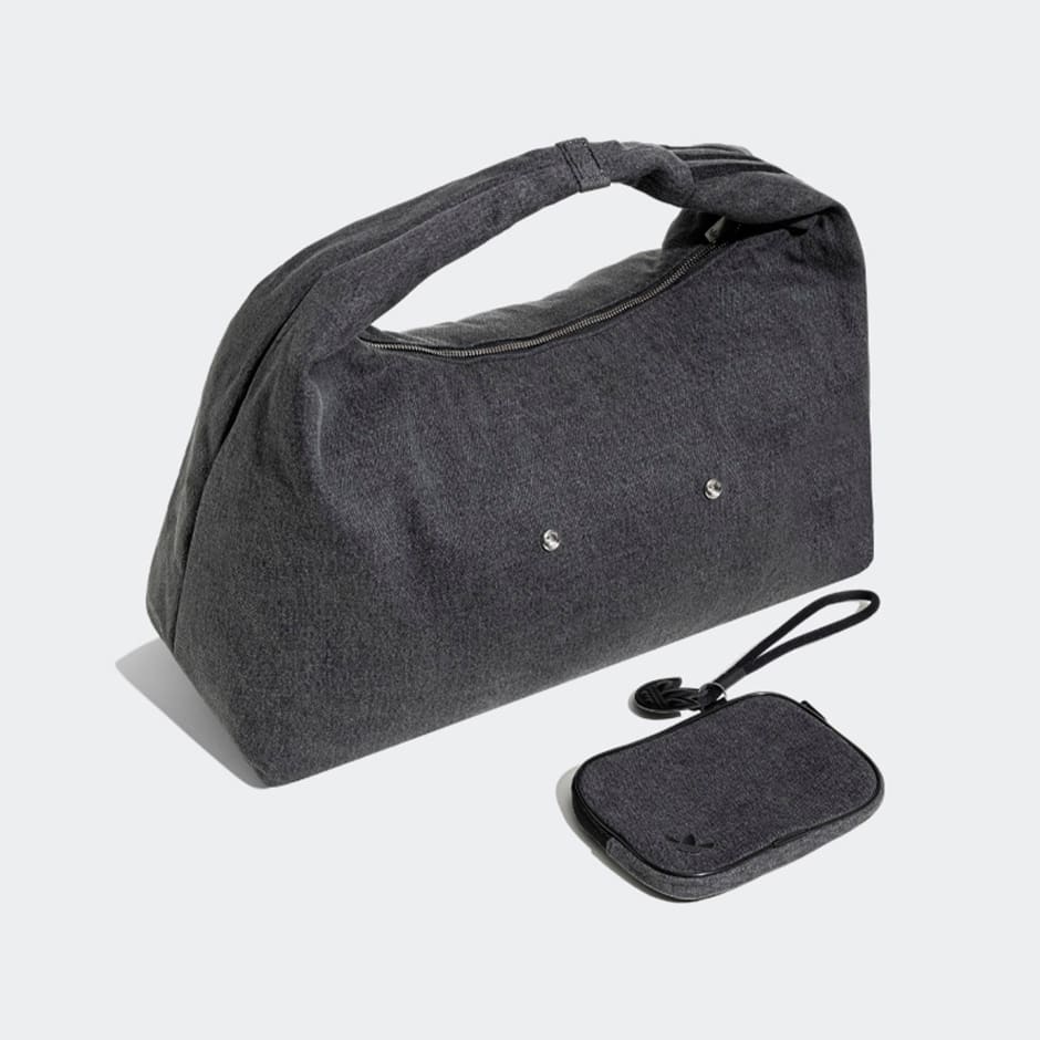 D SHOULDER BAG