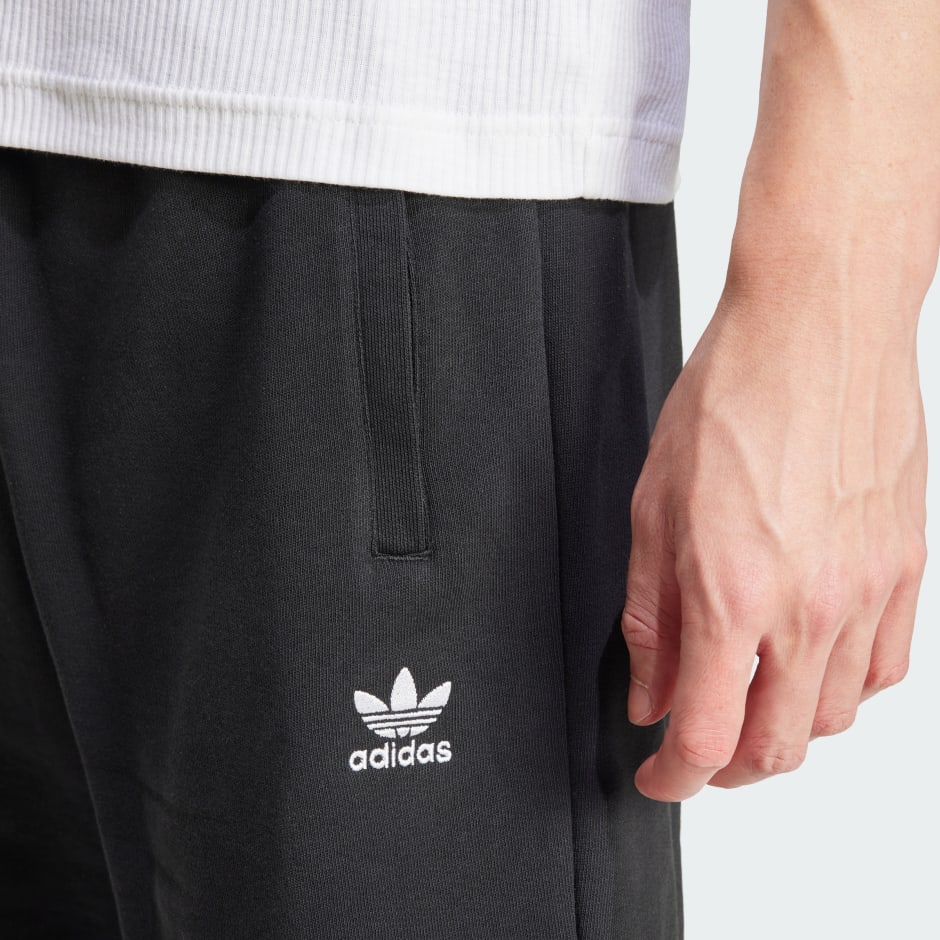 Essentials Trefoil Shorts