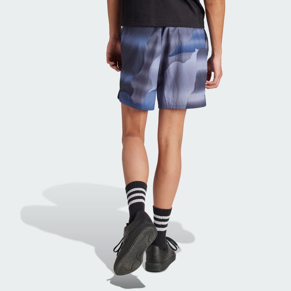 City Escape Shorts