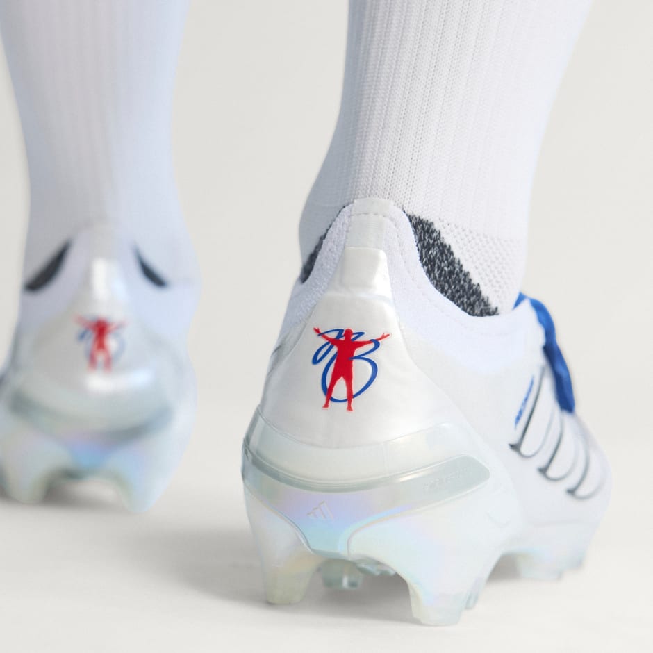 PREDATOR ELITE Fold-Over Tongue Firm Ground Football Boots