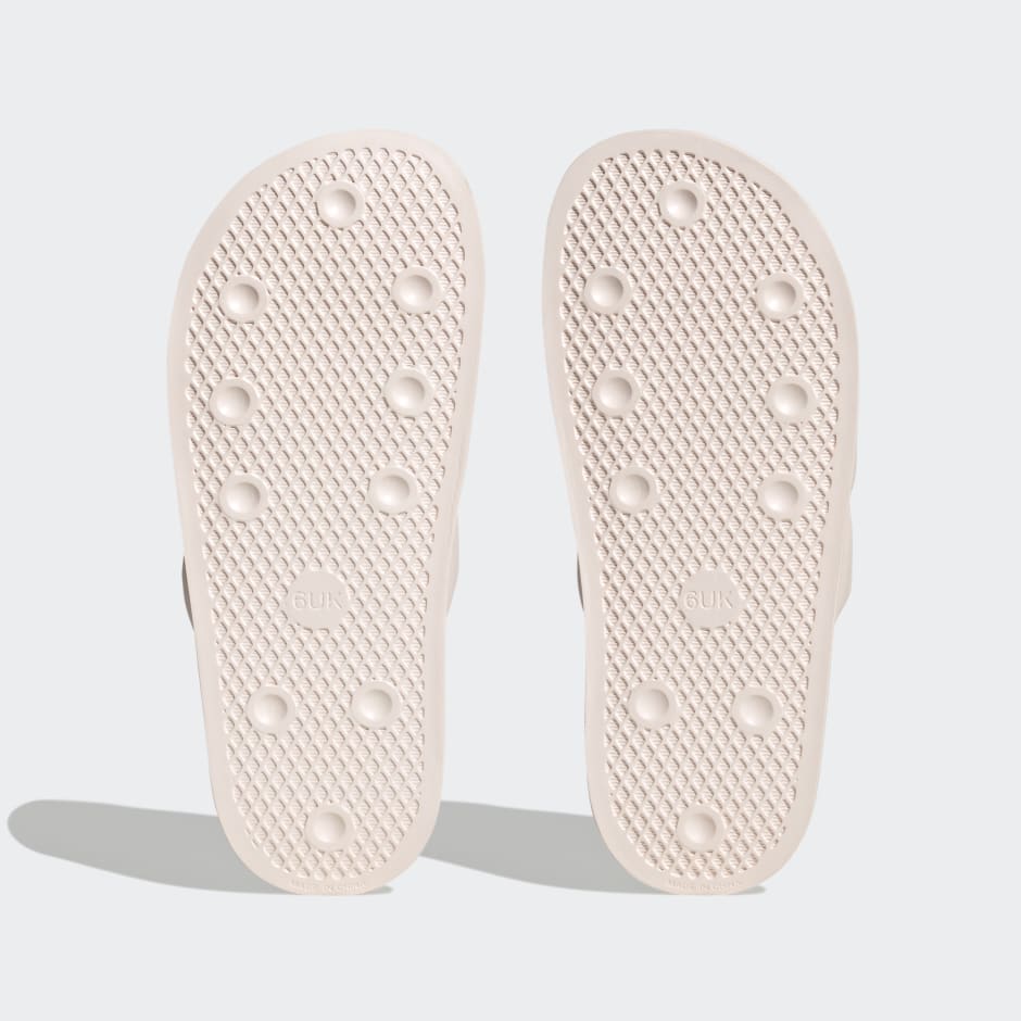 Adilette Essential Slides