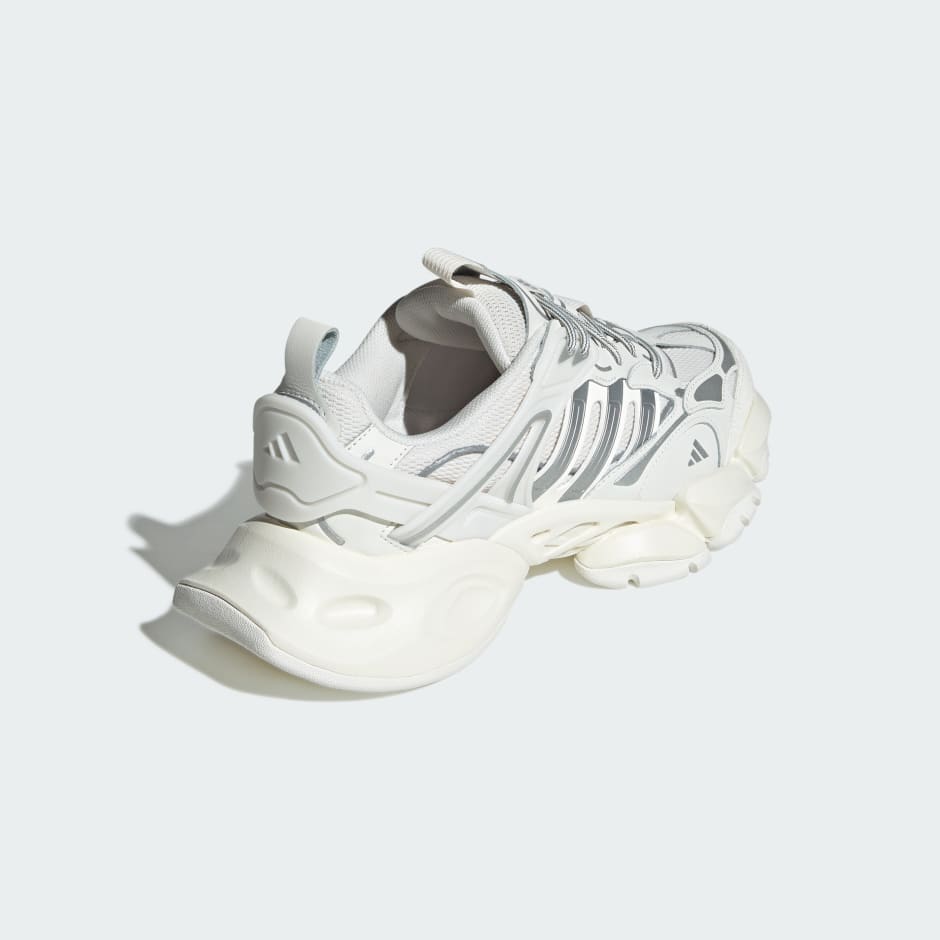 XLG Runner Deluxe Shoes