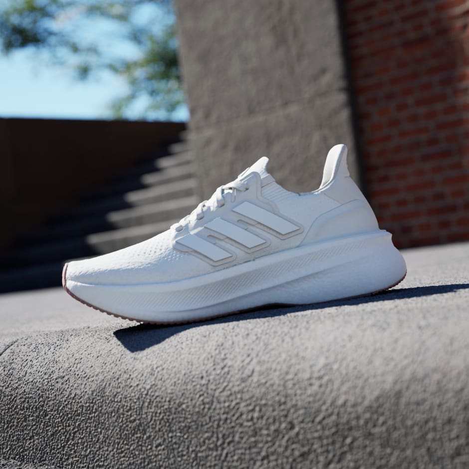 حذاء Ultraboost Light 2.0